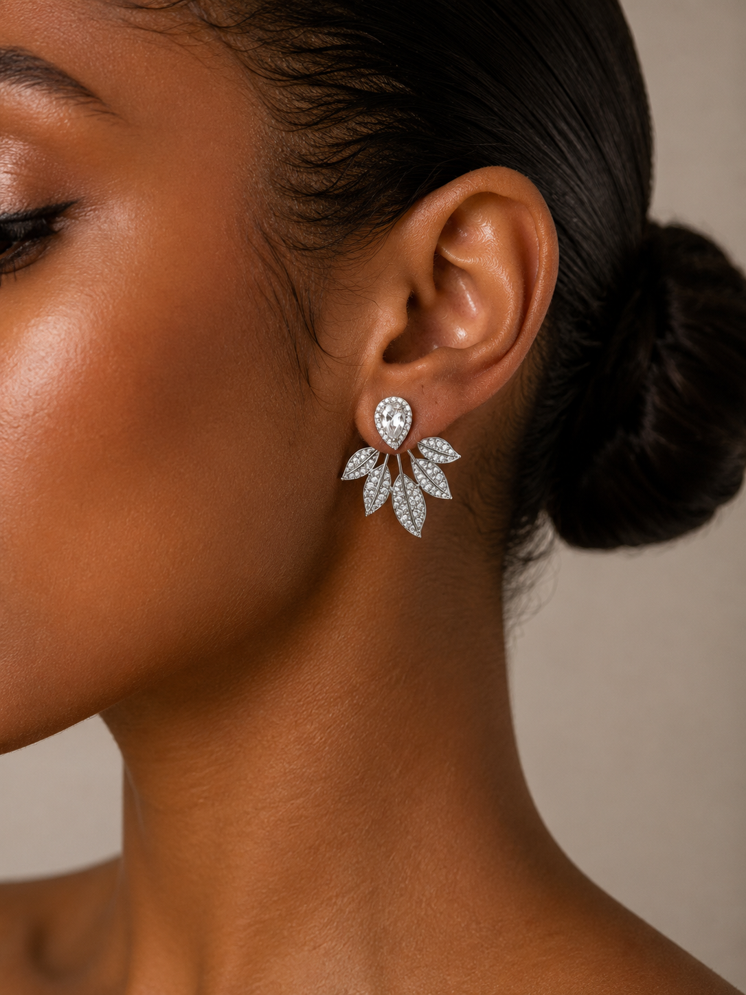 Ear Jacket "Folhas cravejadas" | Acessórios de noivas - Imagem 2